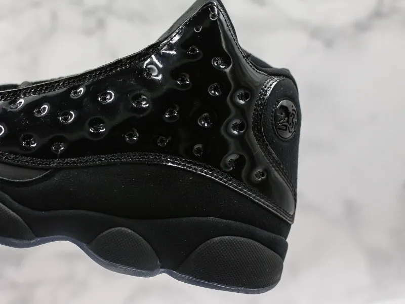 Nike Air Jordan 13 “Cap And Gown” Modelo 116H